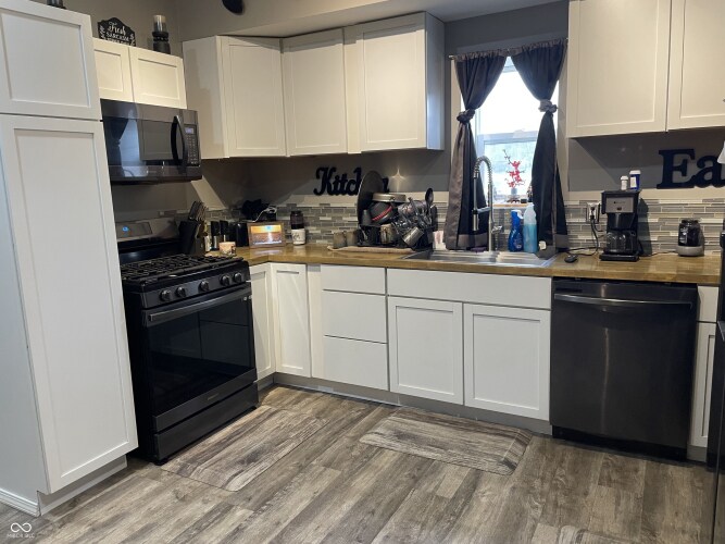 Primary Photo Of 5732 Wall St, Freedom Freestanding For Sale