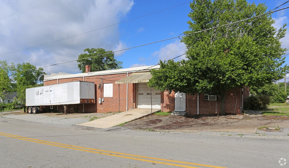 More Photos Of 1212 Elmore St, Columbia Warehouse For Lease