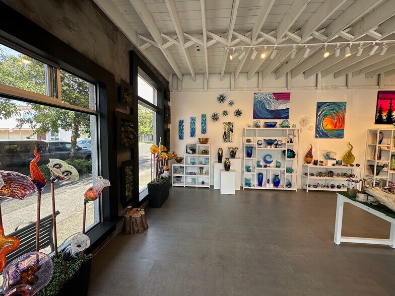 More Photos Of 2621 N Proctor St, Tacoma Storefront For Sale