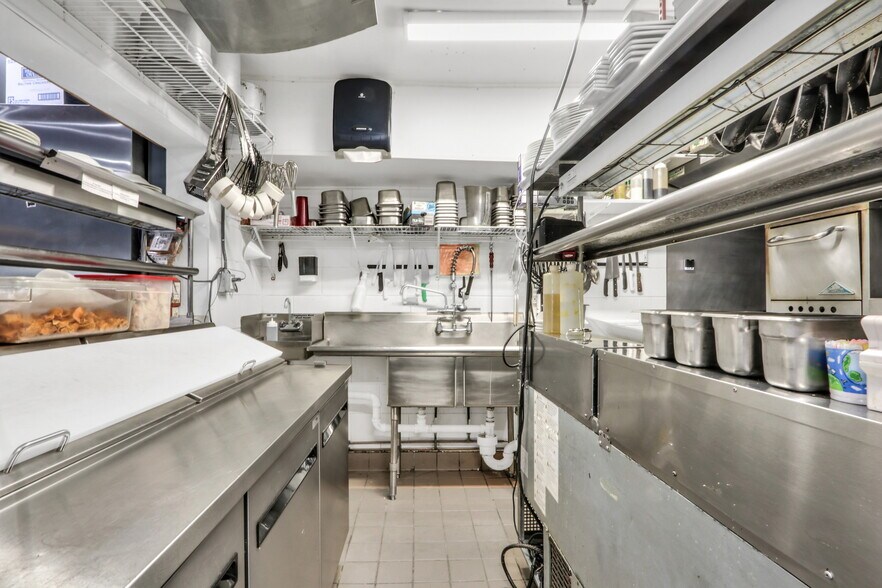 More Photos Of 2816 Route 120, Mchenry Restaurant For Sale