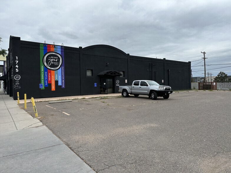 1745-1753 S Broadway  