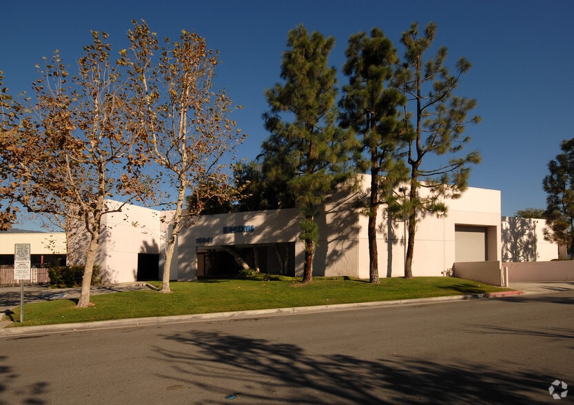 More Photos Of 15841 Business Center Dr, Irwindale Warehouse For Sale