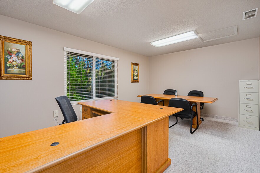 More Photos Of 555 W Granada Blvd, Ormond Beach Medical For Sale