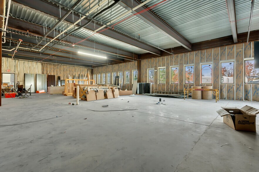 More Photos Of 705 Brewers Bridge Rd, Jackson Office For Lease