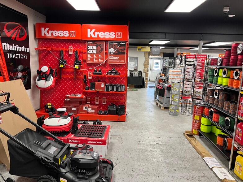 More Photos Of 154 Lancaster Ave, Malvern Auto Repair For Sale
