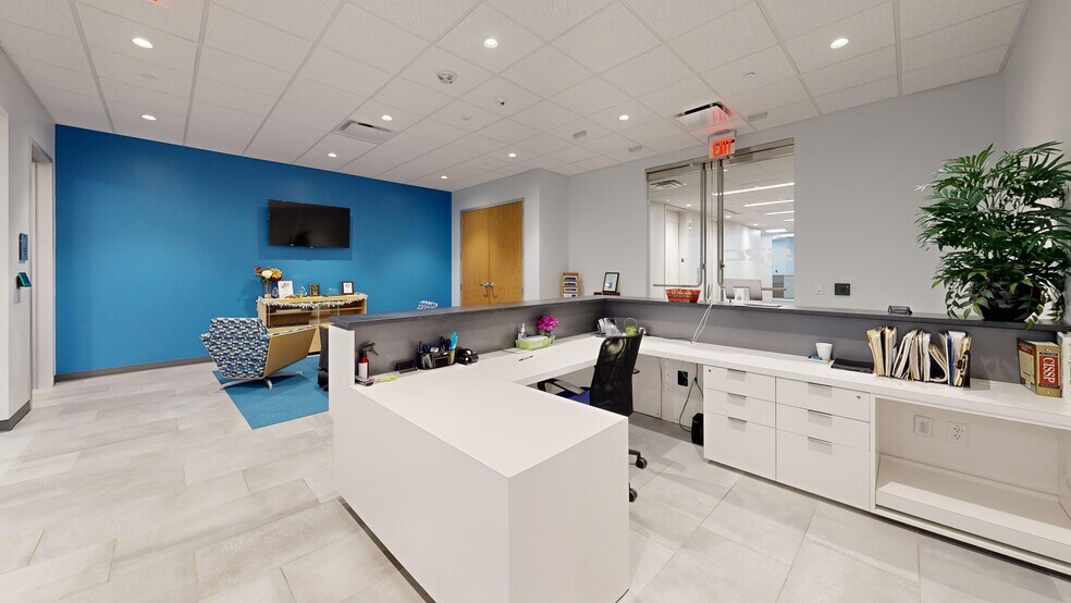 More Photos Of 13861 Sunrise Valley Dr, Herndon Office For Lease