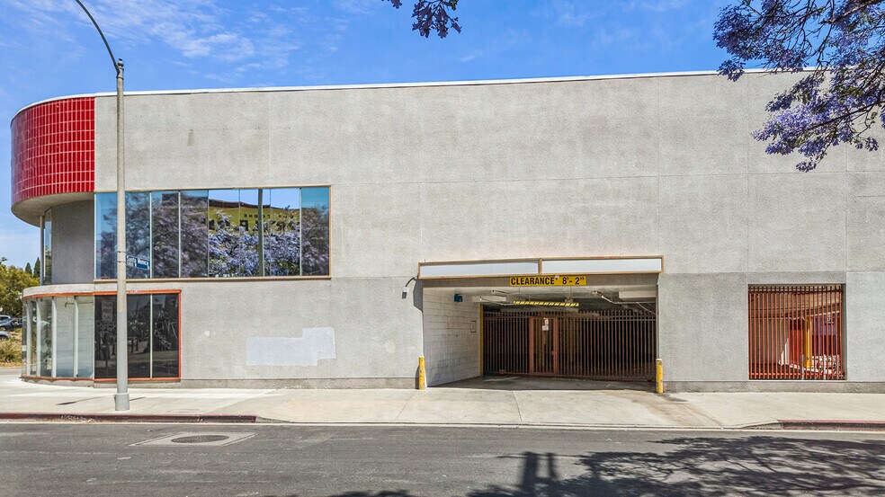 More Photos Of 10830 Santa Monica Blvd, Los Angeles Storefront Retail Office For Sale