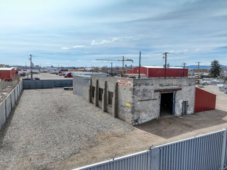 More Photos Of 5320 Cook St, Denver Warehouse For Lease