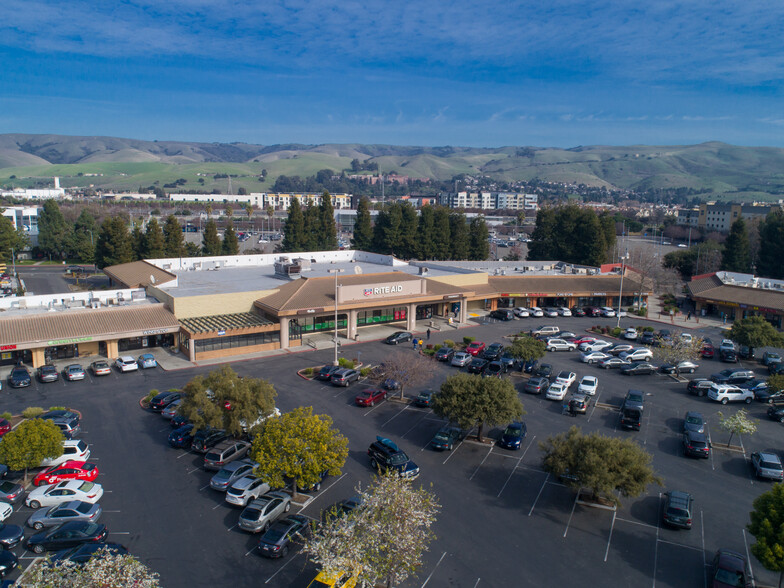 More Photos Of 1 Union Sq, Union City Unknown For Lease