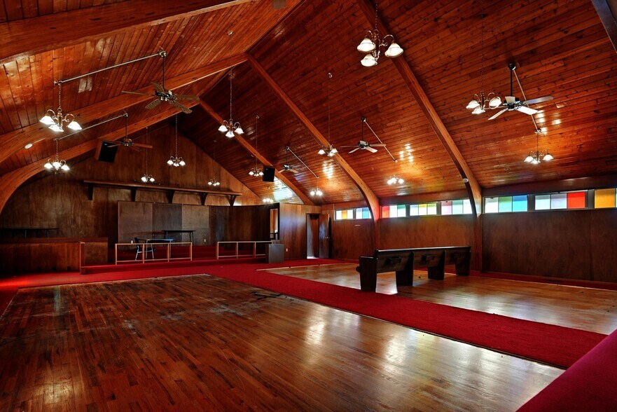 More Photos Of 105 Goldenrod Ave, Ozawkie Industrial For Sale
