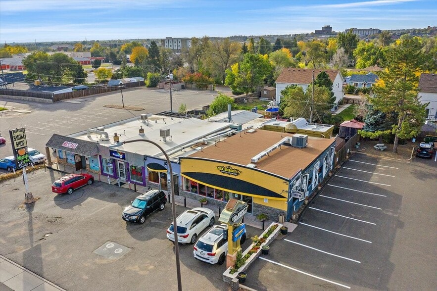 More Photos Of 11712 W Colfax Ave, Lakewood Freestanding For Lease
