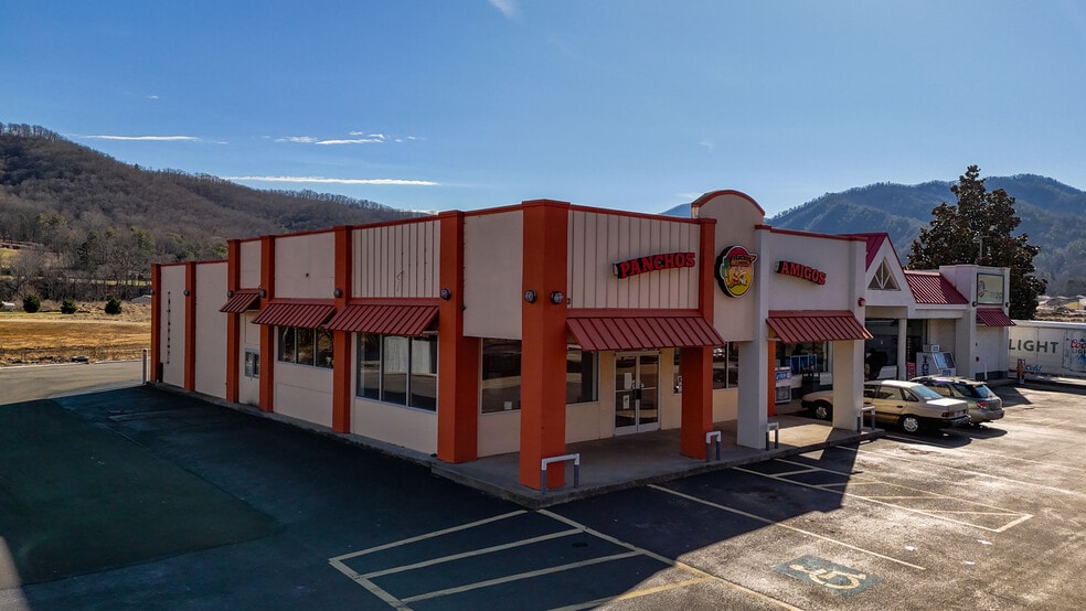 Primary Photo Of 2004 Temple Hill Rd, Erwin Restaurant For Lease