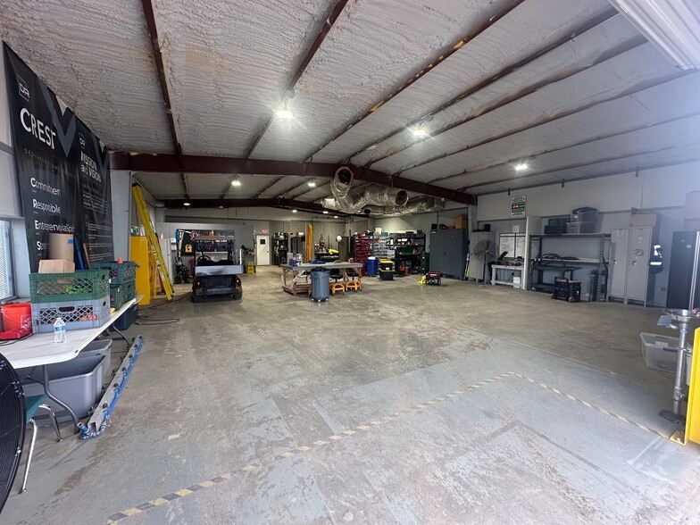 More Photos Of 7777 E Valencia Rd, Tucson Warehouse For Sale