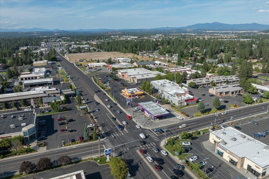 More Photos Of 8016 N Division St, Spokane Freestanding For Lease