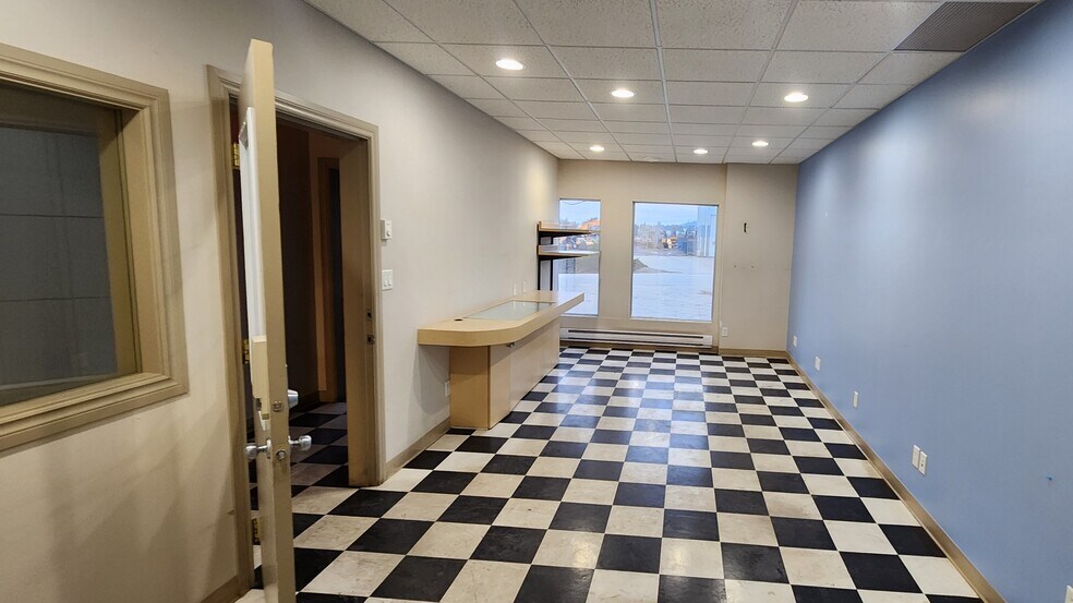 More Photos Of 1810 Kosmina Rd, Vernon Manufacturing For Sale
