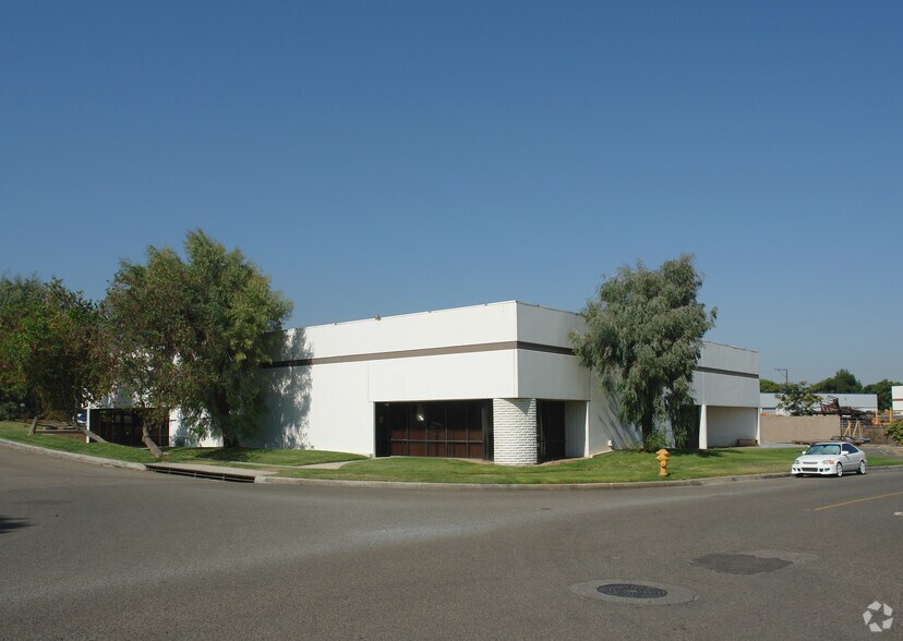 More Photos Of 180 Vander St, Corona Warehouse For Sale