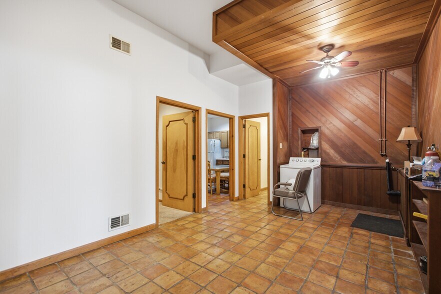 More Photos Of 3519 Bigelow Blvd, Pittsburgh Office For Sale