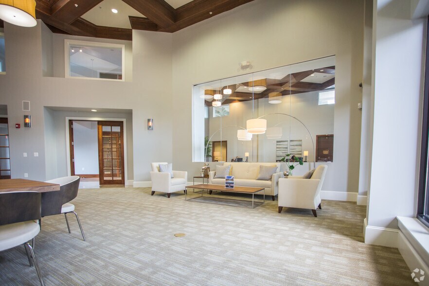 More Photos Of Mooreview Pky @ Loudoun County Pky, Ashburn Unknown For Lease