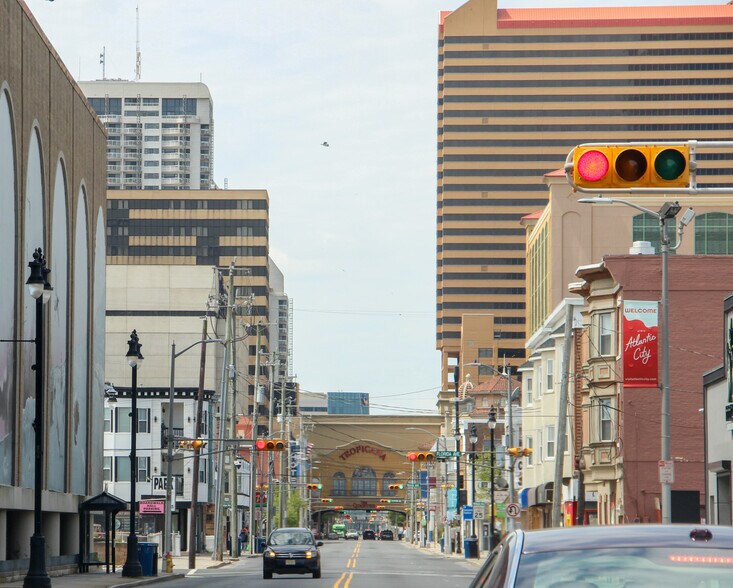 More Photos Of 110 S Morris Ave, Atlantic City Hotel For Lease
