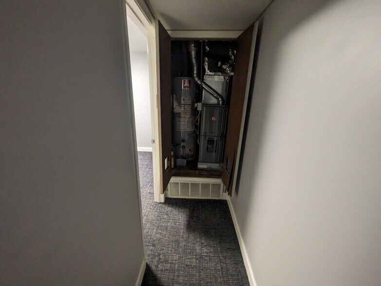 More Photos Of 545 Sherman St, Emporia Office For Lease
