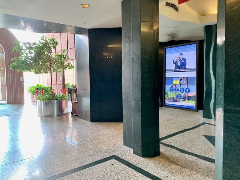 More Photos Of 6425 Youree Dr, Shreveport Office For Lease