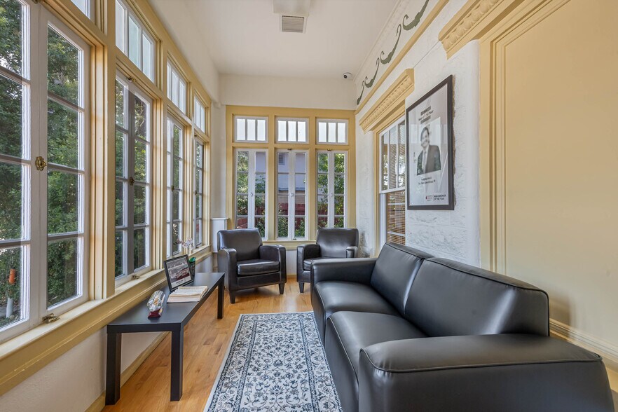 More Photos Of 1007 Emmett St, Kissimmee Medical For Sale