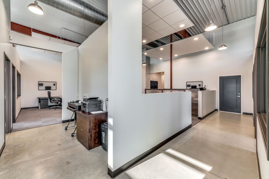 More Photos Of 17516 Matany Rd, Justin Office For Lease