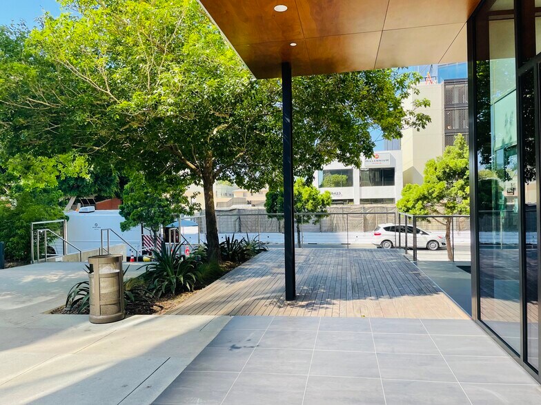 More Photos Of 6420 Wilshire Blvd, Los Angeles Office For Lease