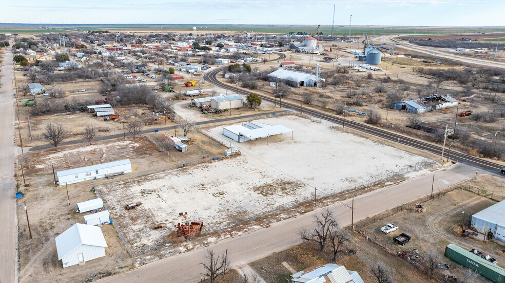 More Photos Of 711 S 3rd Ave, Munday Warehouse For Sale