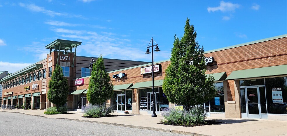 More Photos Of 1971 A E Beltline Ave, Grand Rapids Unknown For Lease