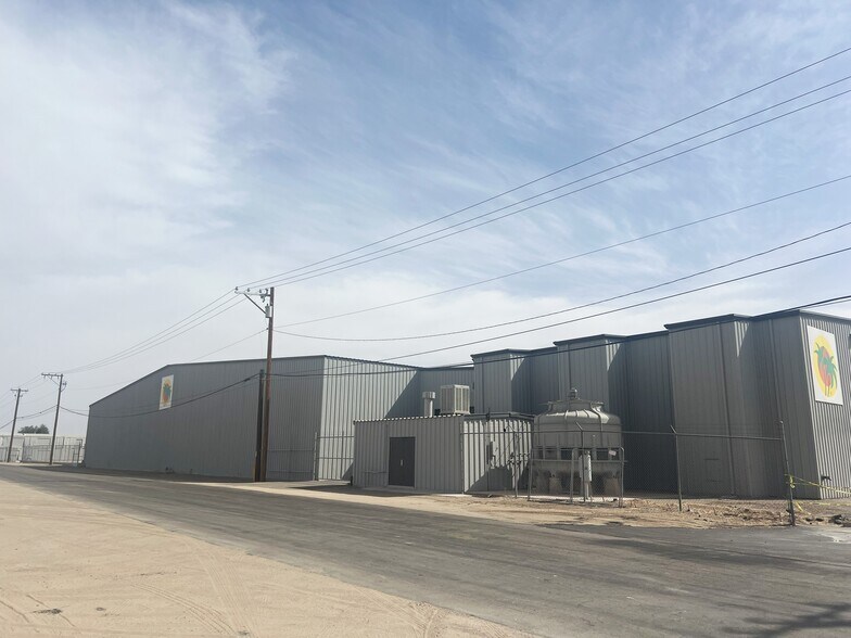 More Photos Of 3045 S Avenue 3 E, Yuma Warehouse For Lease