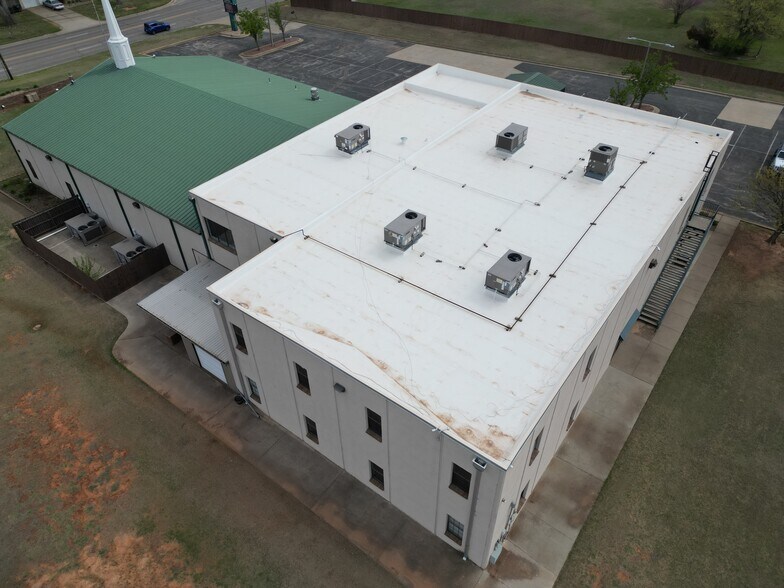 More Photos Of 10901 S Santa Fe Ave, Oklahoma City Religious Facility For Sale