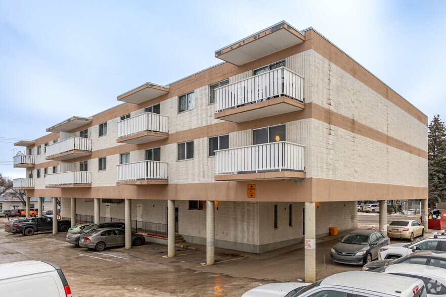 More Photos Of 9107-9153 88th Ave NW, Edmonton Apartments For Lease