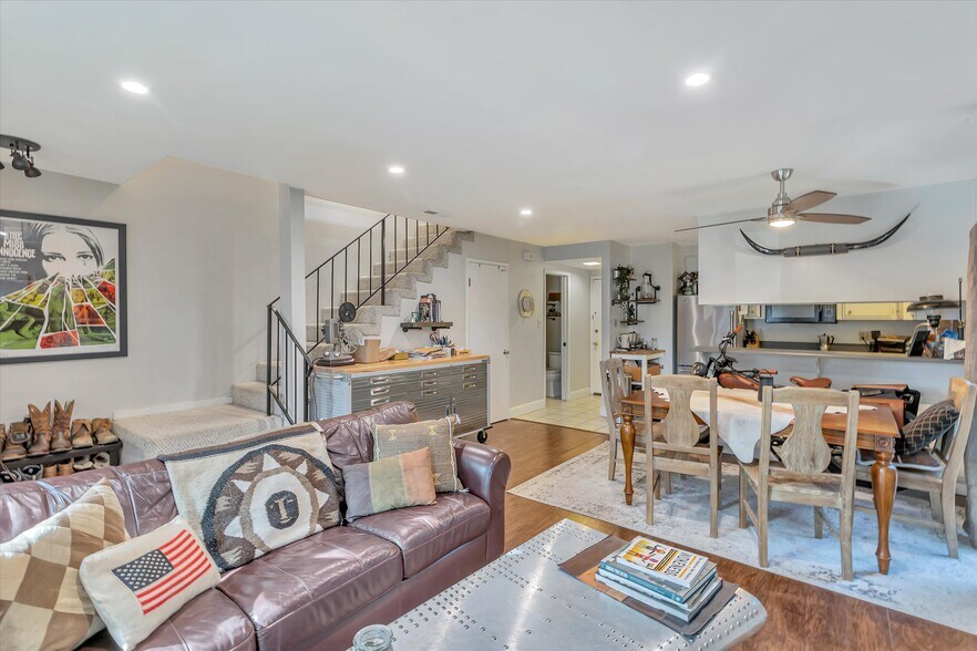 More Photos Of 331 Poe St, Palo Alto Apartments For Sale