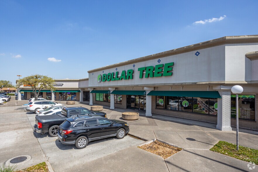 More Photos Of 4802-4930 Fairmont Pky, Pasadena General Retail For Sale