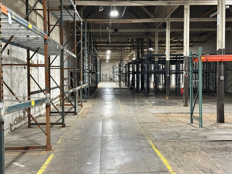 More Photos Of 5801-5809 2nd Ave, Brooklyn Warehouse For Lease