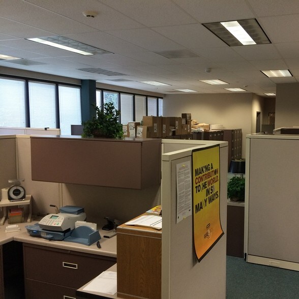 More Photos Of 4253 Piedmont Pky, Greensboro Office For Lease