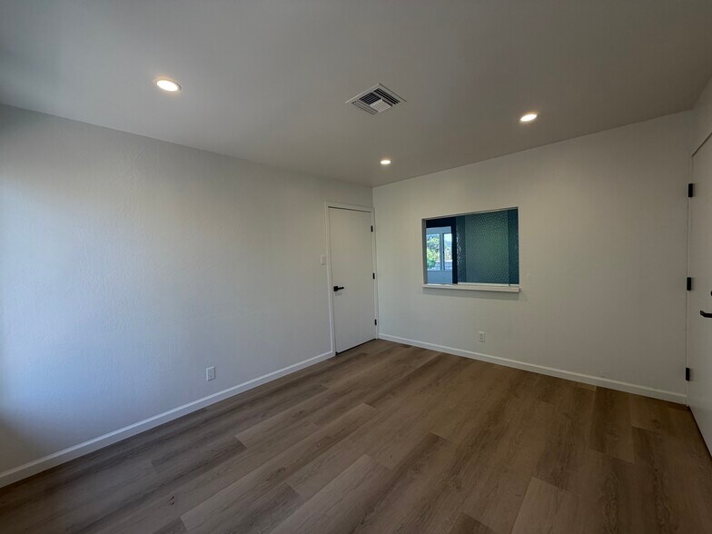 More Photos Of 19830 Lake Chabot Rd, Castro Valley Medical For Lease