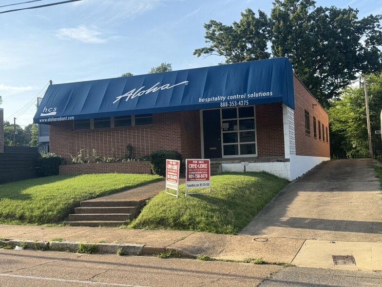 More Photos Of 1962 Madison Ave, Memphis Storefront Retail Office For Sale