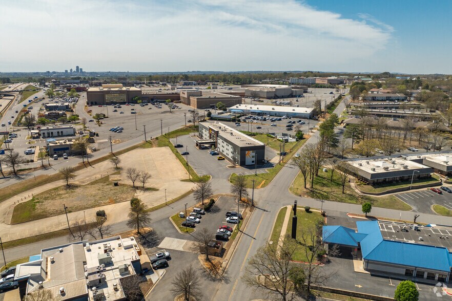 More Photos Of 4311 Warden Rd, North Little Rock Hospitality For Sale