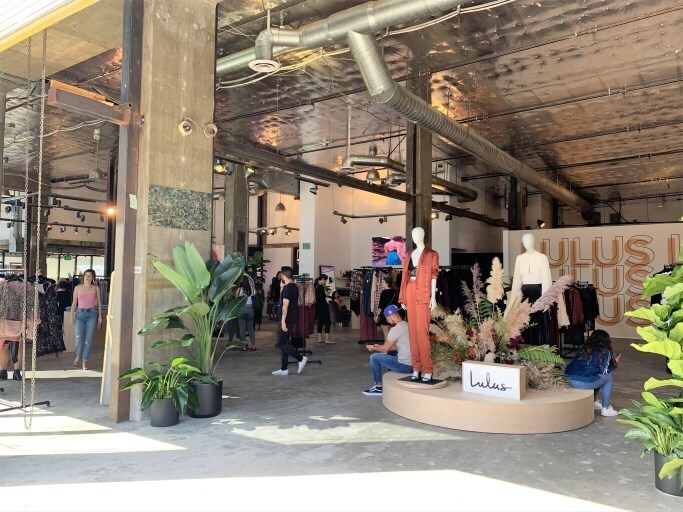 More Photos Of 8175 Melrose Ave, Los Angeles Freestanding For Lease