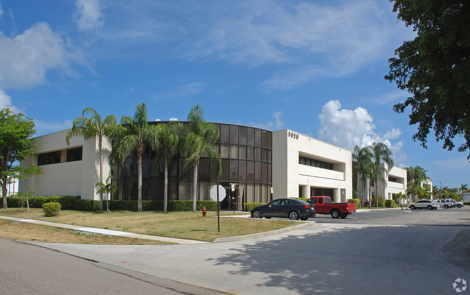 Primary Photo Of 3020 High Ridge Rd, Boynton Beach Showroom For Lease