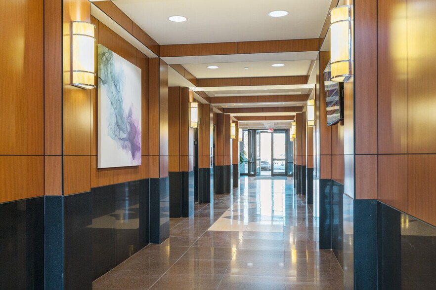 More Photos Of 10350 Ormsby Park Pl, Louisville Office For Lease