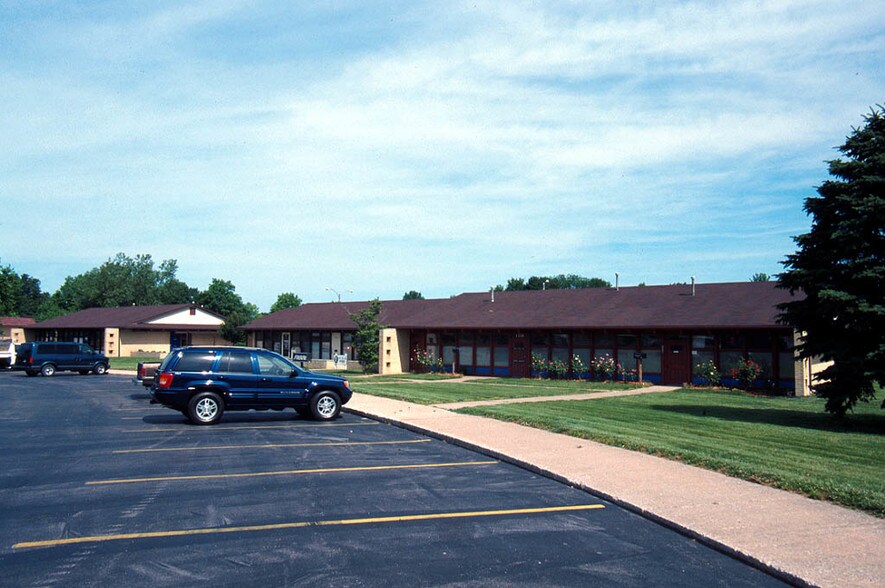 More Photos Of 1350-1358 D'Adrian Professional Pky, Godfrey Medical For Lease