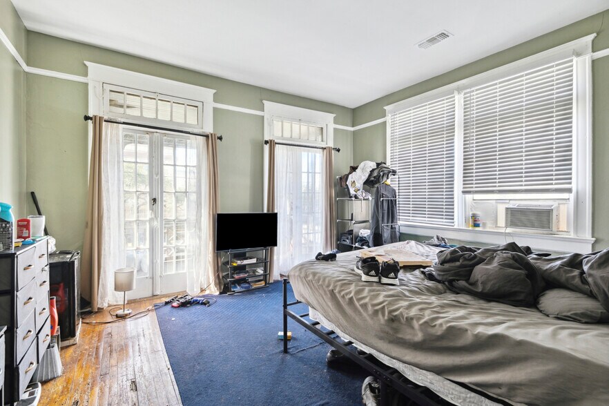 More Photos Of 2833 Napoleon Ave, New Orleans Apartments For Sale