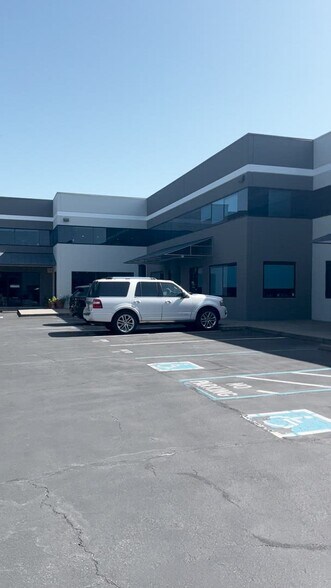 More Photos Of 285 Bel Marin Keys Blvd, Novato Light Manufacturing For Lease