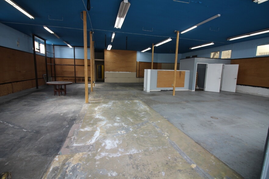 More Photos Of 3780 Mission Blvd, San Diego General Retail For Lease