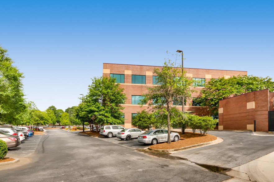 More Photos Of 83 Upper Riverdale Rd SW, Riverdale Medical For Lease