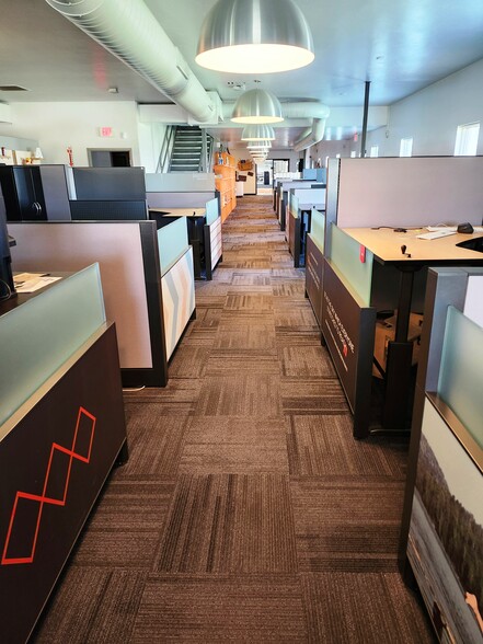 More Photos Of 860 Okeefe Rd, De Pere Office For Lease