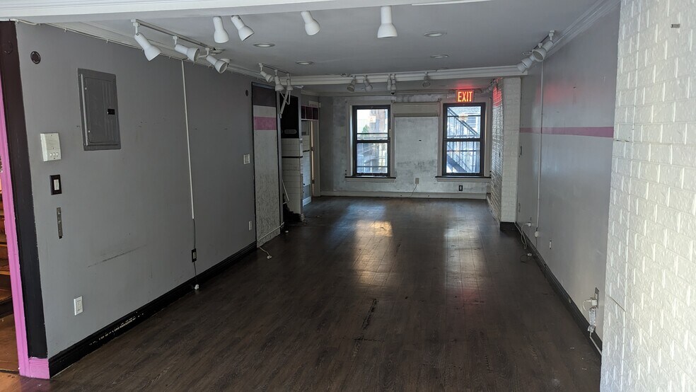 Primary Photo Of 822 Avenue of the Americas, New York Office For Lease